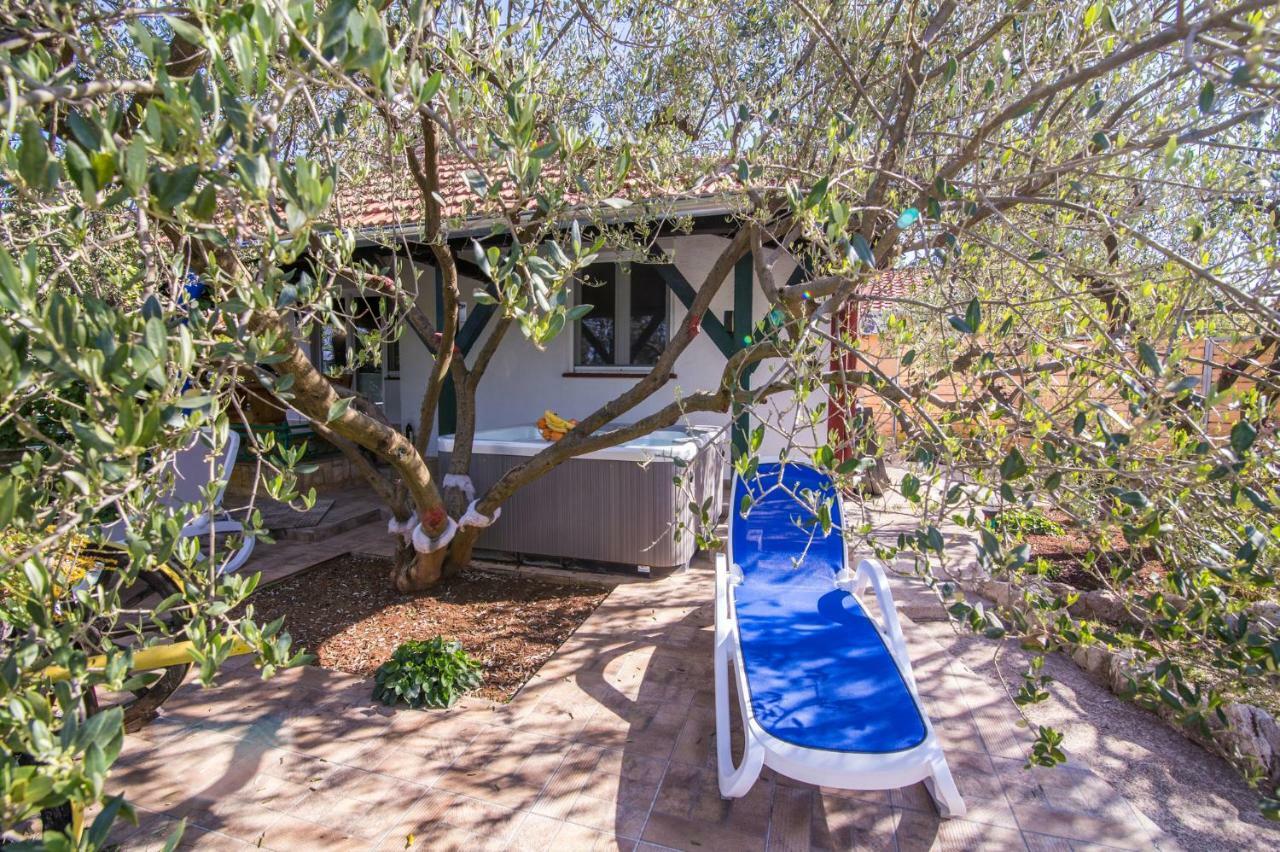 Holiday House Cvita 비오그라드나모루 외부 사진